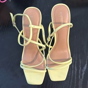 EXPRESS heeled sandals